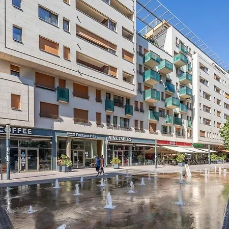 Modern And Sunny With Balcony