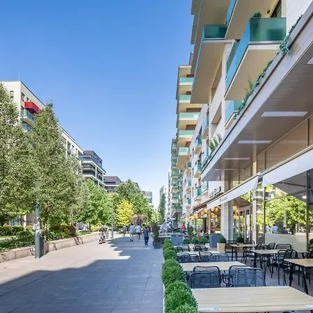 Modern And Sunny With Balcony * Βουδαπέστη