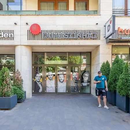 Apartament Modern And Sunny With Balcony