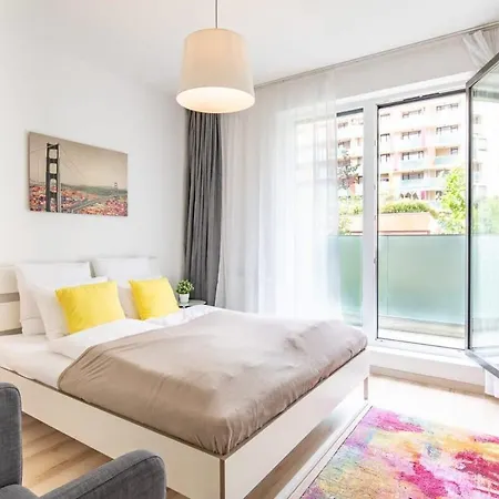 Apartament Modern And Sunny With Balcony *